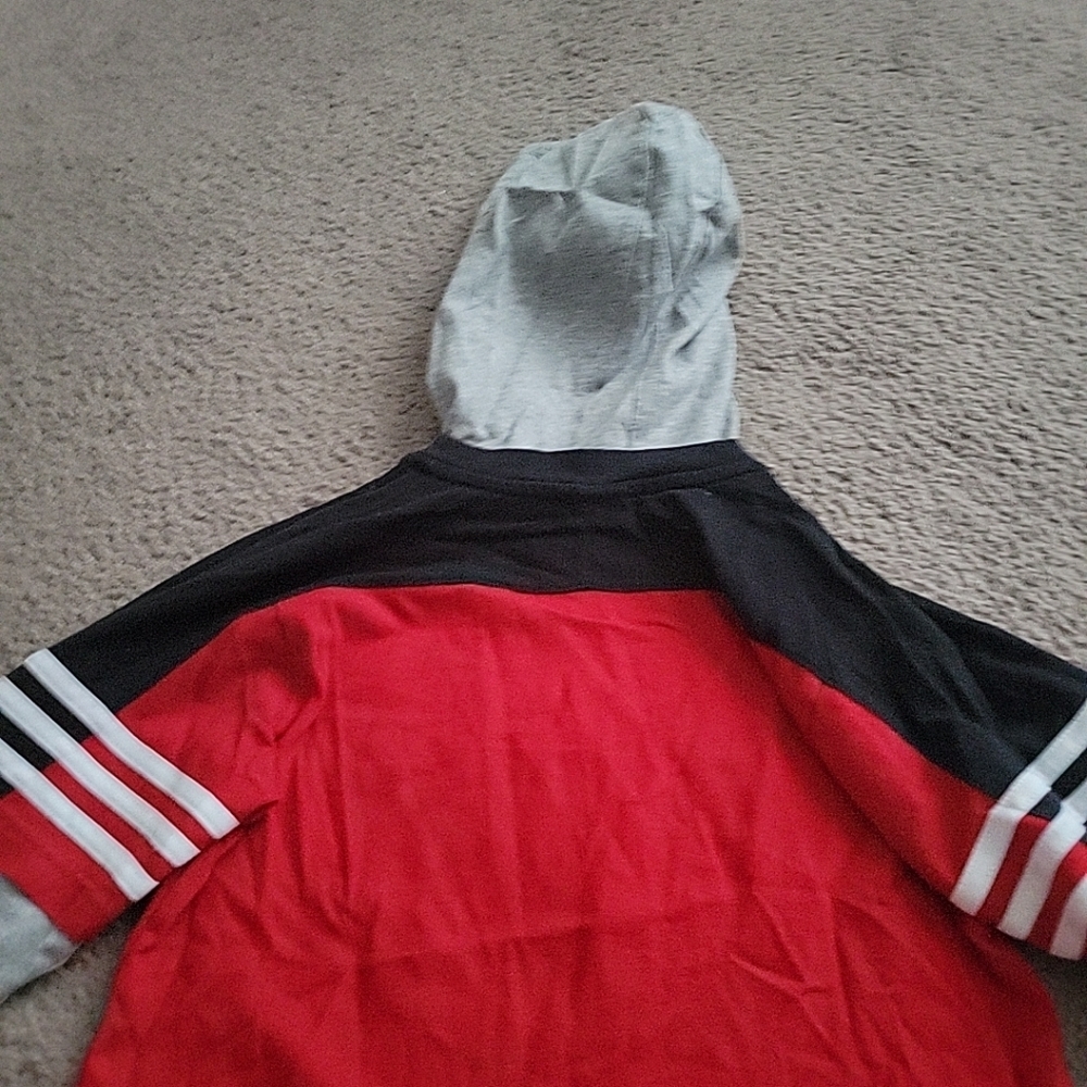 Adidas Boy's Long Sleeve Shirt With Hood - Picture 10 of 10